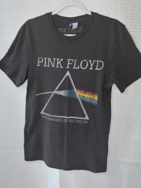 Divided Pink Floyd Washed Black Men's T-Shirt with Prism Rainbow Graphic Sz XS